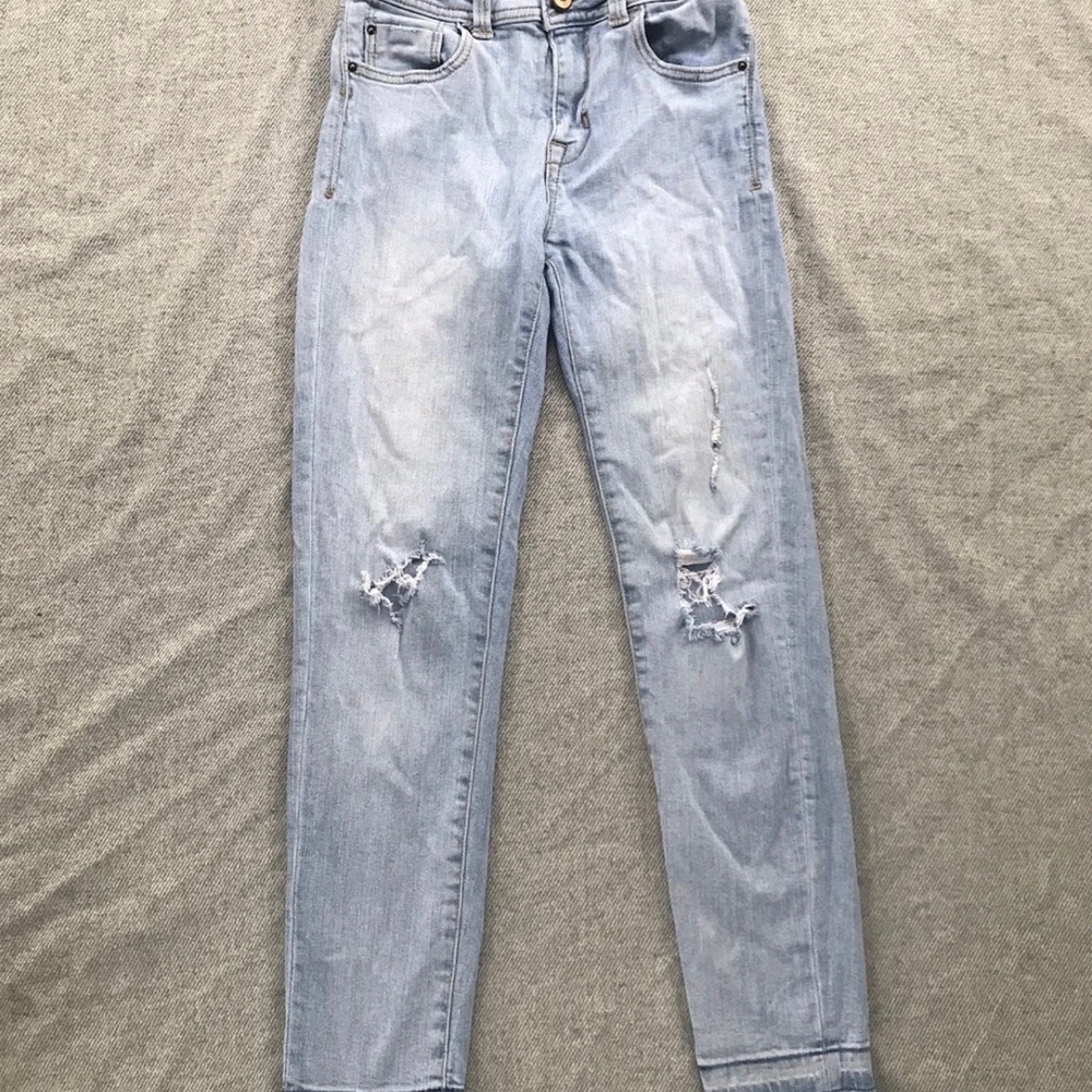 ZARA Women’s Distressed Ripped Leg Jeans Light Wash SIZE 2 Light Blue Size 34 S